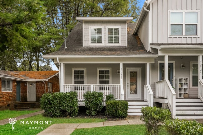 Building Photo - 2022B Greenwood Cir