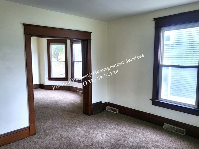Photo - 912 Morton St