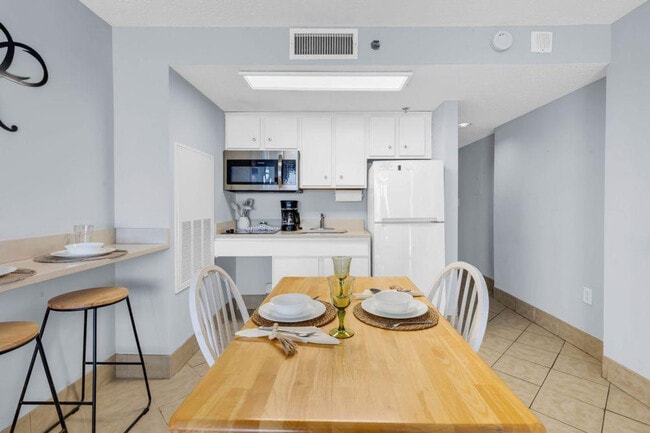 Photo - 647 N Creekside Dr Unidad SI ID1508126P