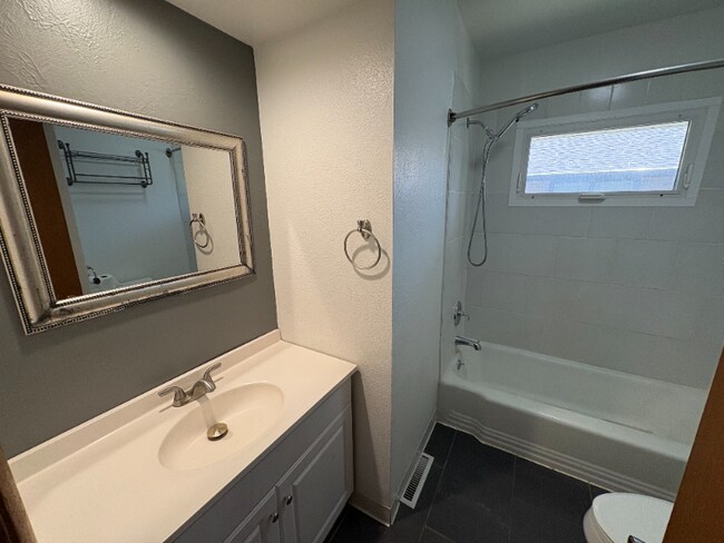 Photo - 1620-1622 63rd St Unit 1620