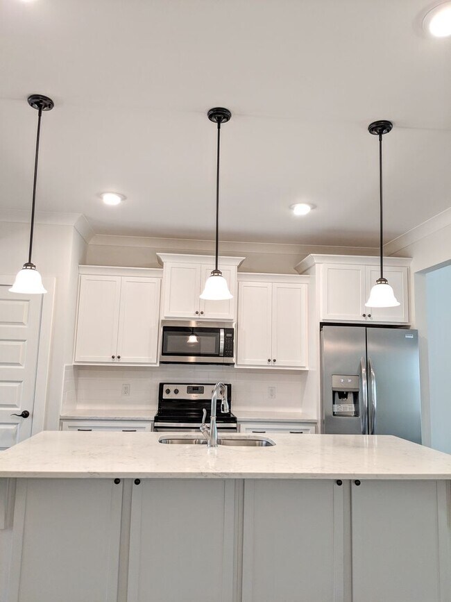 Photo - Beautiful, Spacious Townhome in Central Location - Popular Floor Plan