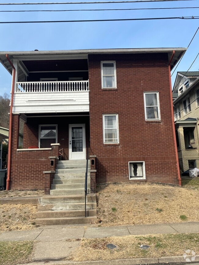 Building Photo - 110 Edgwood St Unit FirstFloor Rental