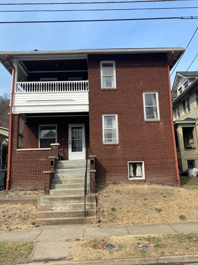 Photo - 110 Edgwood St Apartments Unit FirstFloor