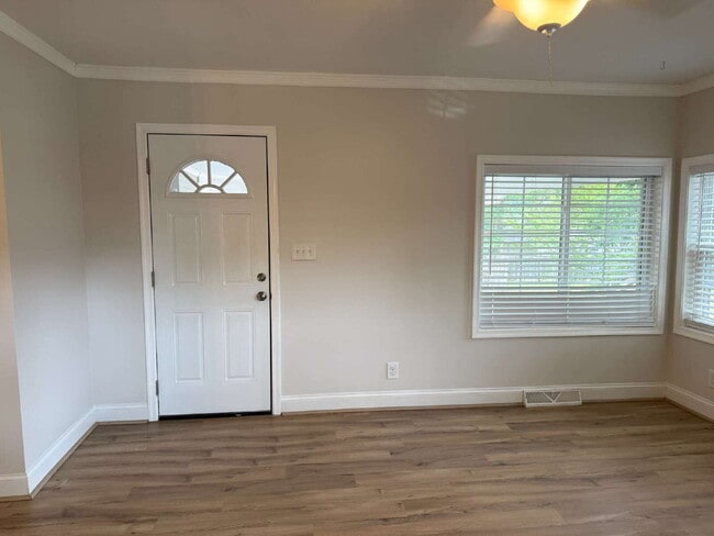 3BR/2BA Durham Duplex | Utilities Included | Move-In Special: $500 Deposit | Near Duke