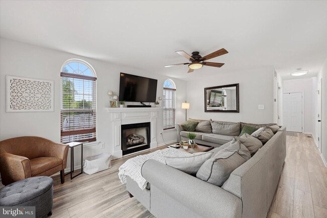 Photo - 12 Timbercrest Dr
