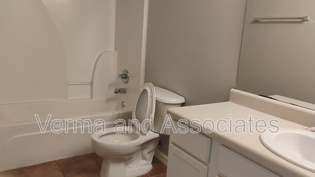 Photo - 281 Graystone Cir