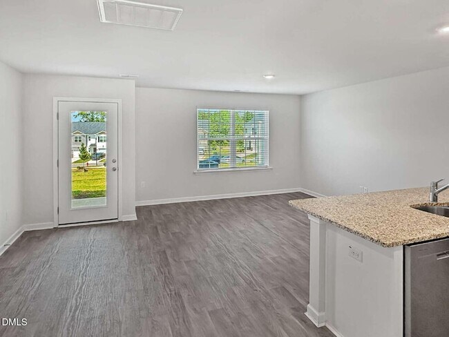 Photo - 3307 Alibird Ln