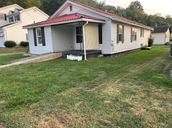 Building Photo - 110 E Jackson St