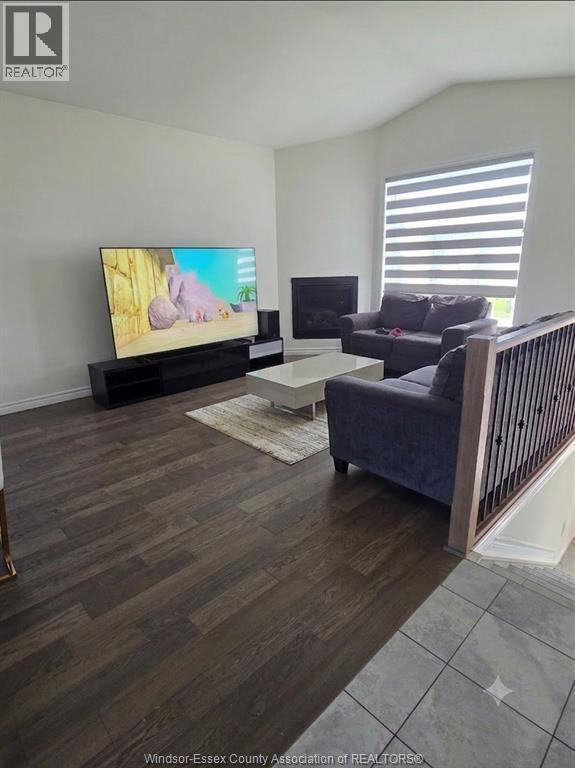 Photo - 1097 Aspen Ridge Cres