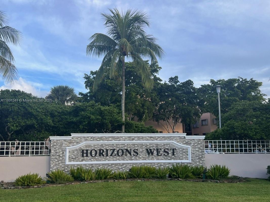 Photo - 8600 SW 133rd Avenue Rd