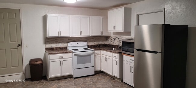 Building Photo - 6730 Rock Ridge Rd SE Unit 6730