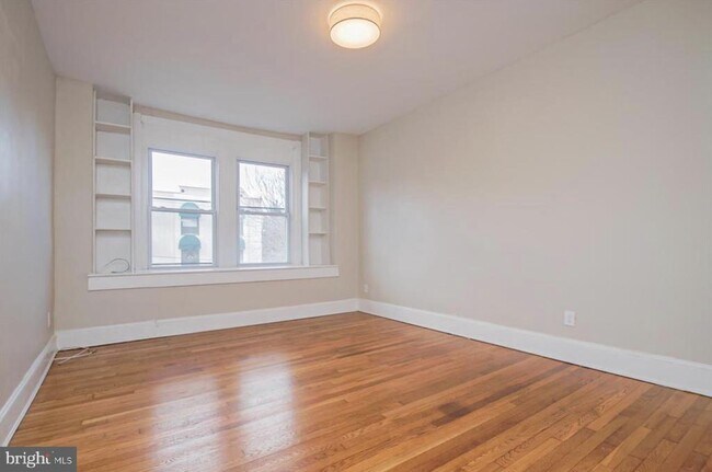 Photo - 1608 N Broom St Unit 5