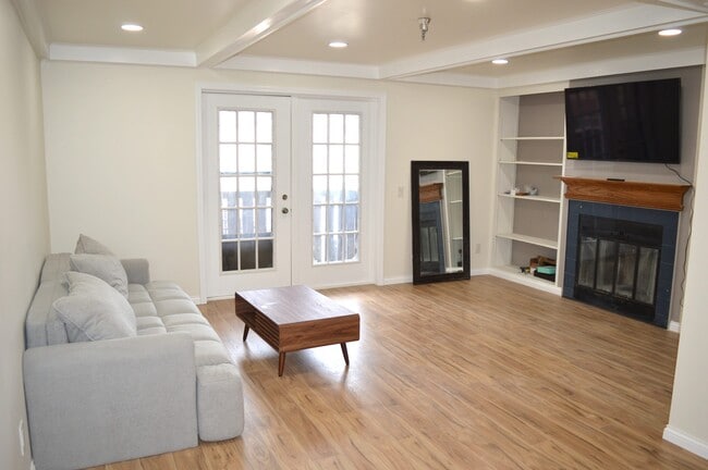 Photo - 328 N Allen St Unit 1