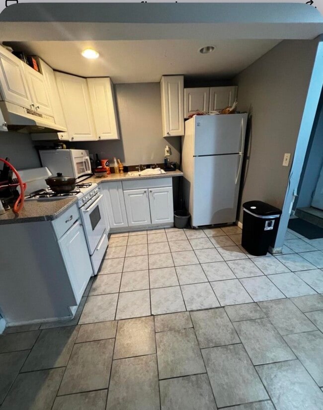 Photo - 40 Myrtle Ave Unit Lower Level