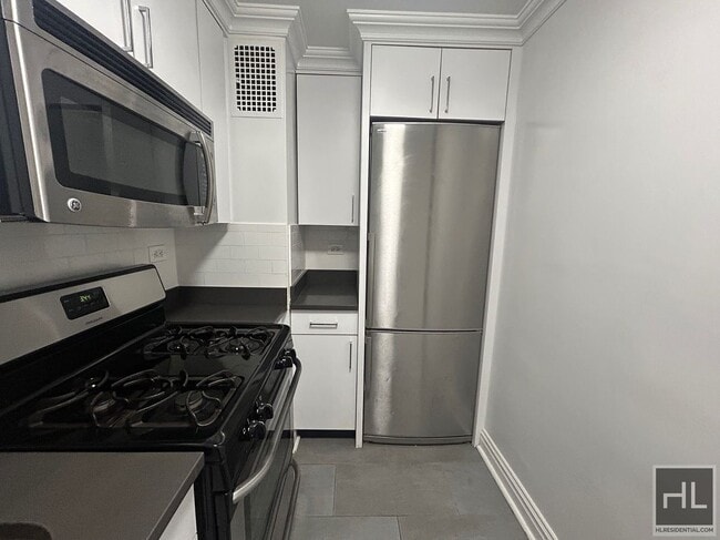 Photo - 5 AVENUE Unit 2C