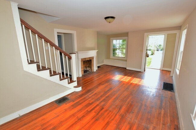 Photo - 1211 Highland St