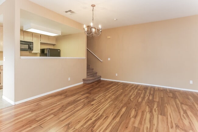 Photo - 1449 Morro Creek St