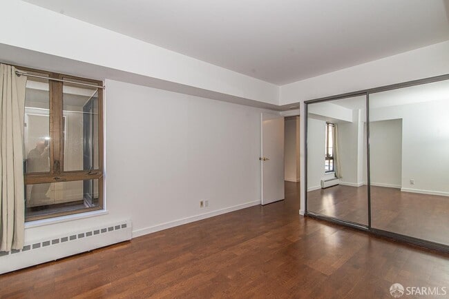 Photo - 1177 California St