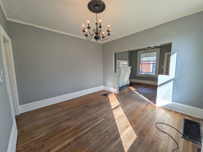 Photo - 1005 Oakwood Ave