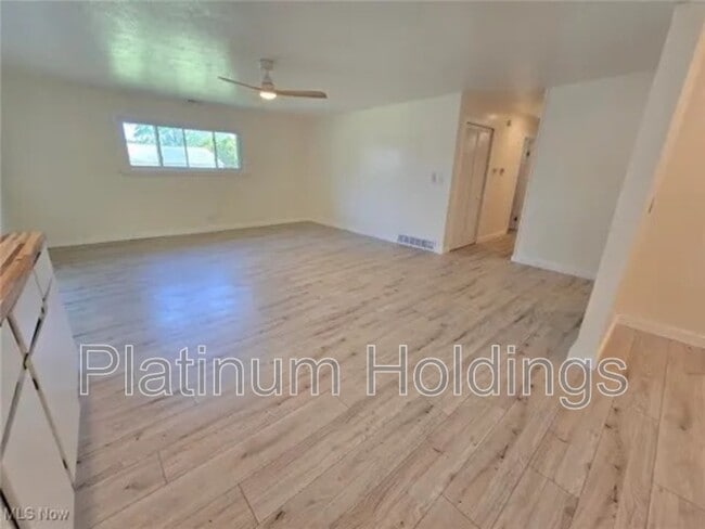 Photo - 10306 Winthrop Rd