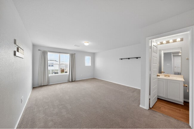 Photo - 605 Mayfield Dr