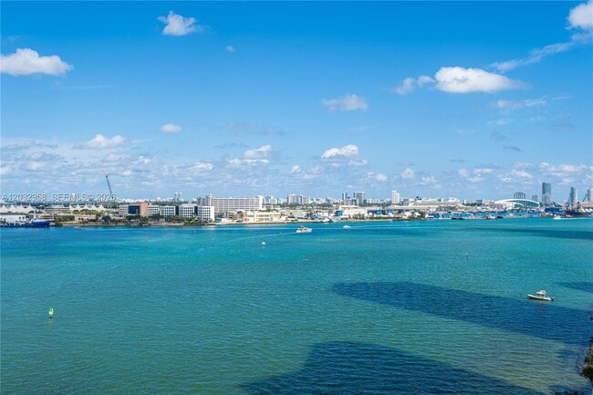 Building Photo - 900 Brickell Key Blvd Unit 1002