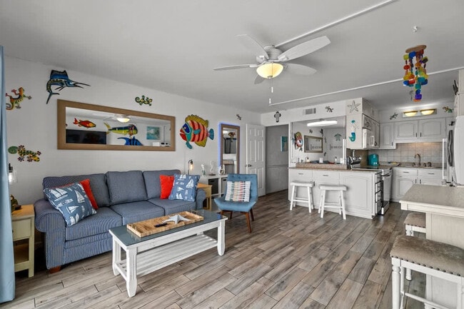 Photo - 8743 Thomas Dr Unidad FL12-ID1355006P