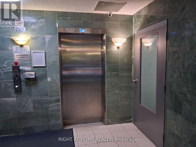 191 St George St Unit 103
