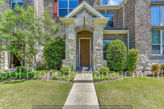 Photo - 679 Emily Ln