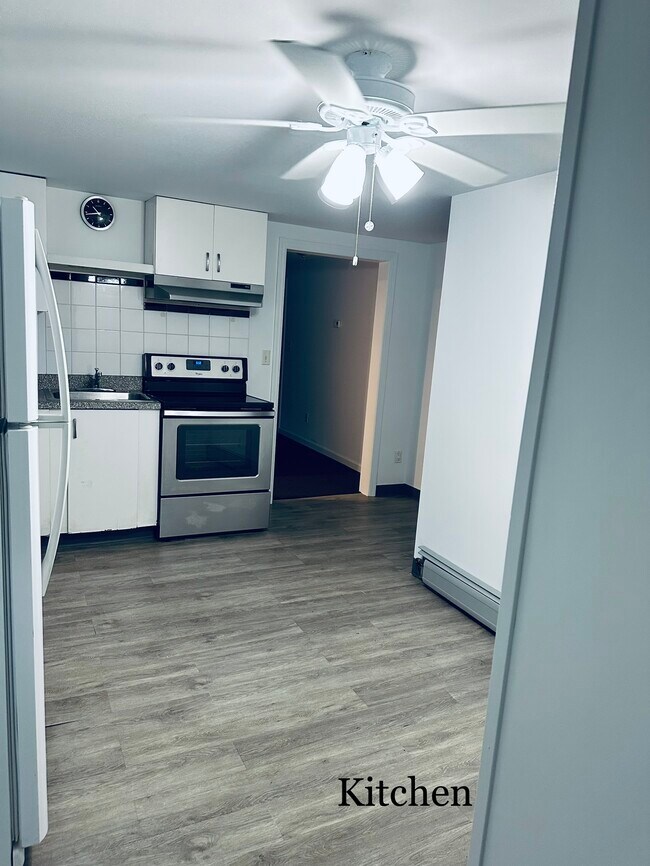 Eat in kitchen - 48 Galloway Ln Apartment Unit 2