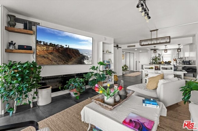 Photo - 4316 Marina City Dr Unit 725