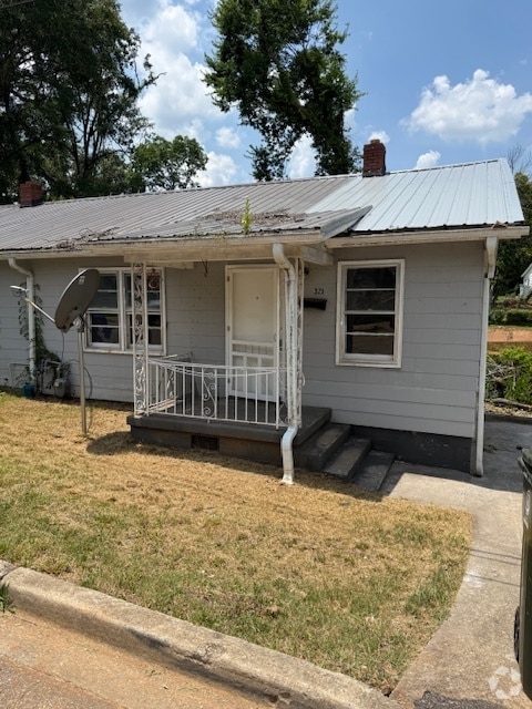 Building Photo - 321 Douthit St Rental