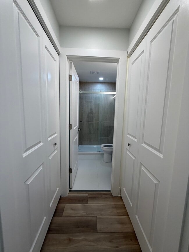 Photo - 452 W Aldine Ave Unit 427