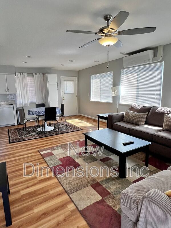 Photo - 561 Claremont St