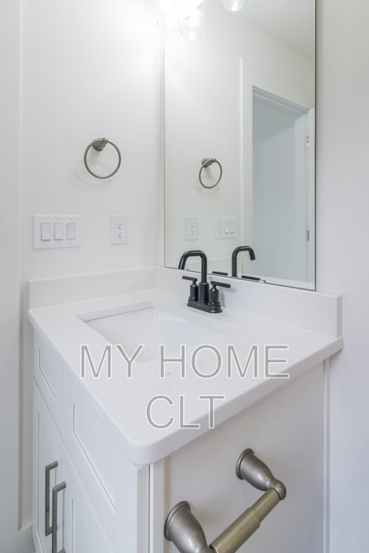 Photo - 2617 Dr Carver Rd