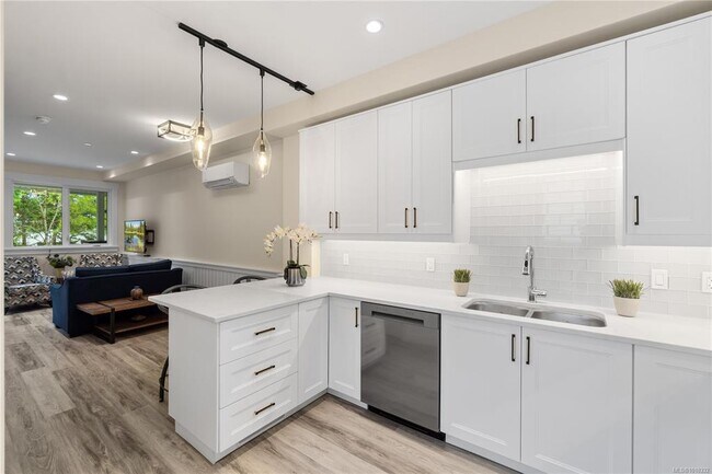 Photo - 149 First Ave W Unit C