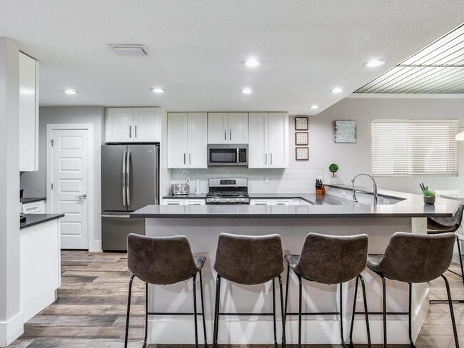 Photo - 154 175th Ave E