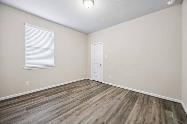 Photo - 18111 Alora Springs Trace