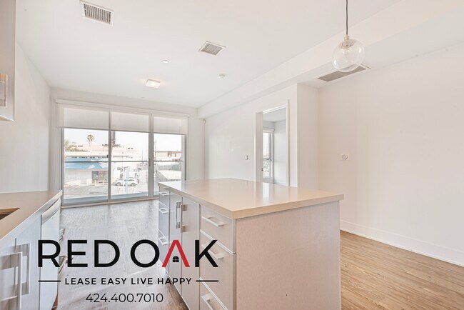 Photo - 1168 S Barrington Ave Condo Unit 209