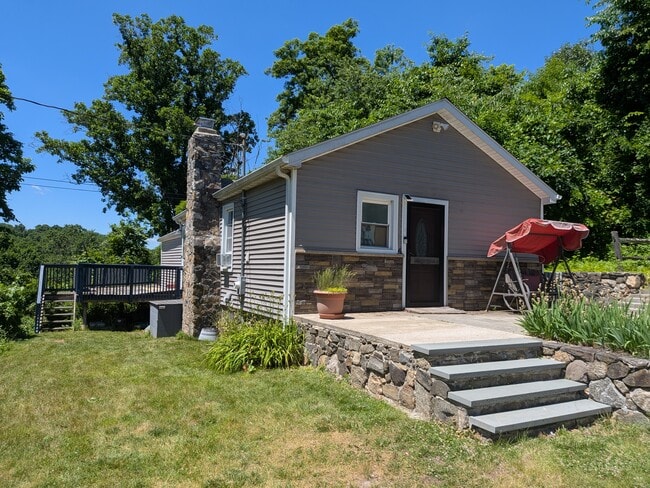 4 Newport Rd