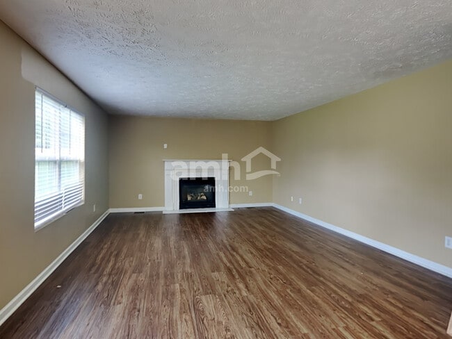 Photo - 2315 Hayward Ln