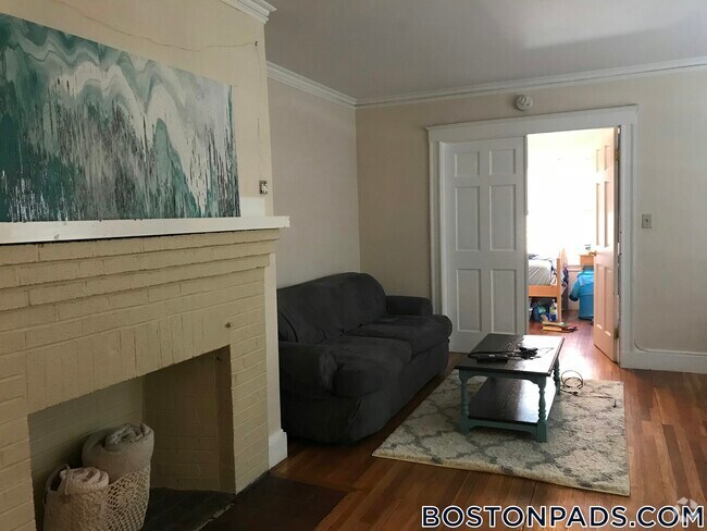 Building Photo - 289 Foster St Rental