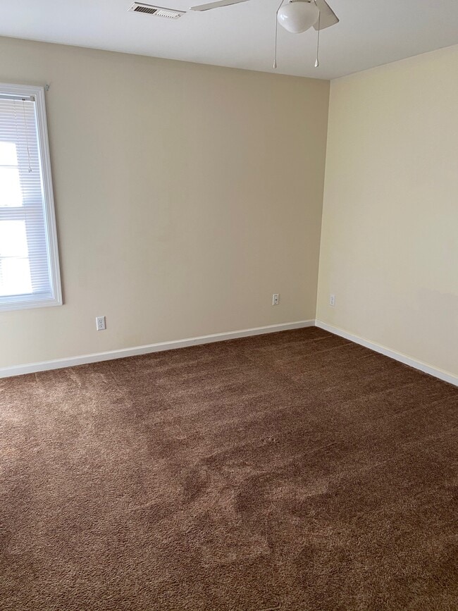 Bedroom - 416 N Green St Unit C