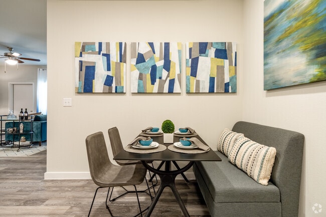 2BR, 2BA - 11002SF