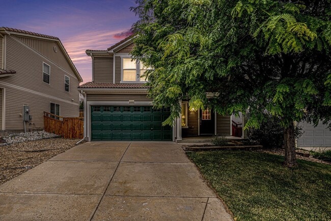 4 Bedroom 2.5 Baths in the Meadows Castle ... - 4 Bedroom 2.5 Baths in the Meadows Castle ... House
