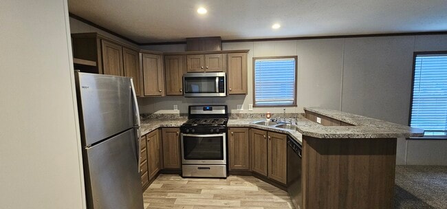 Photo - 256 Magnolia Pl