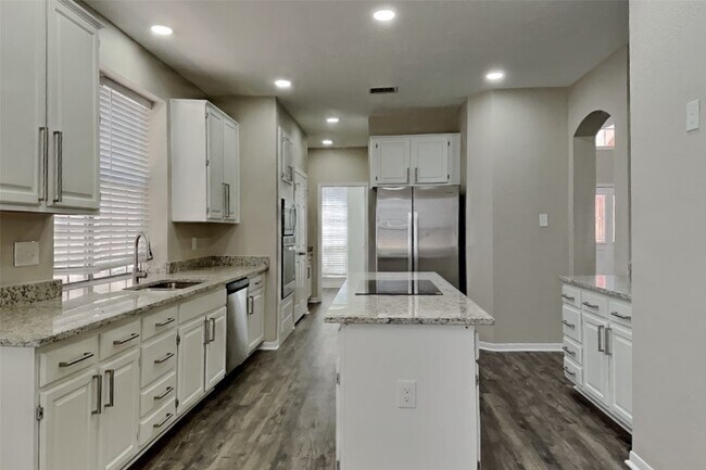 Photo - 17126 Hamilwood Dr