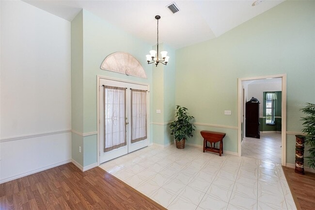 Photo - 108 McCabe St