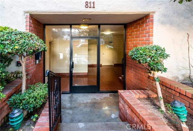 Photo - 811 6th St Unidad 305