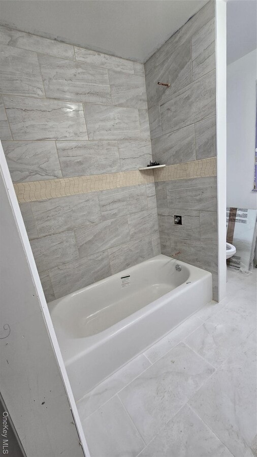 Photo - 641 S 5th Ave Unidad 2nd/3rd Floor